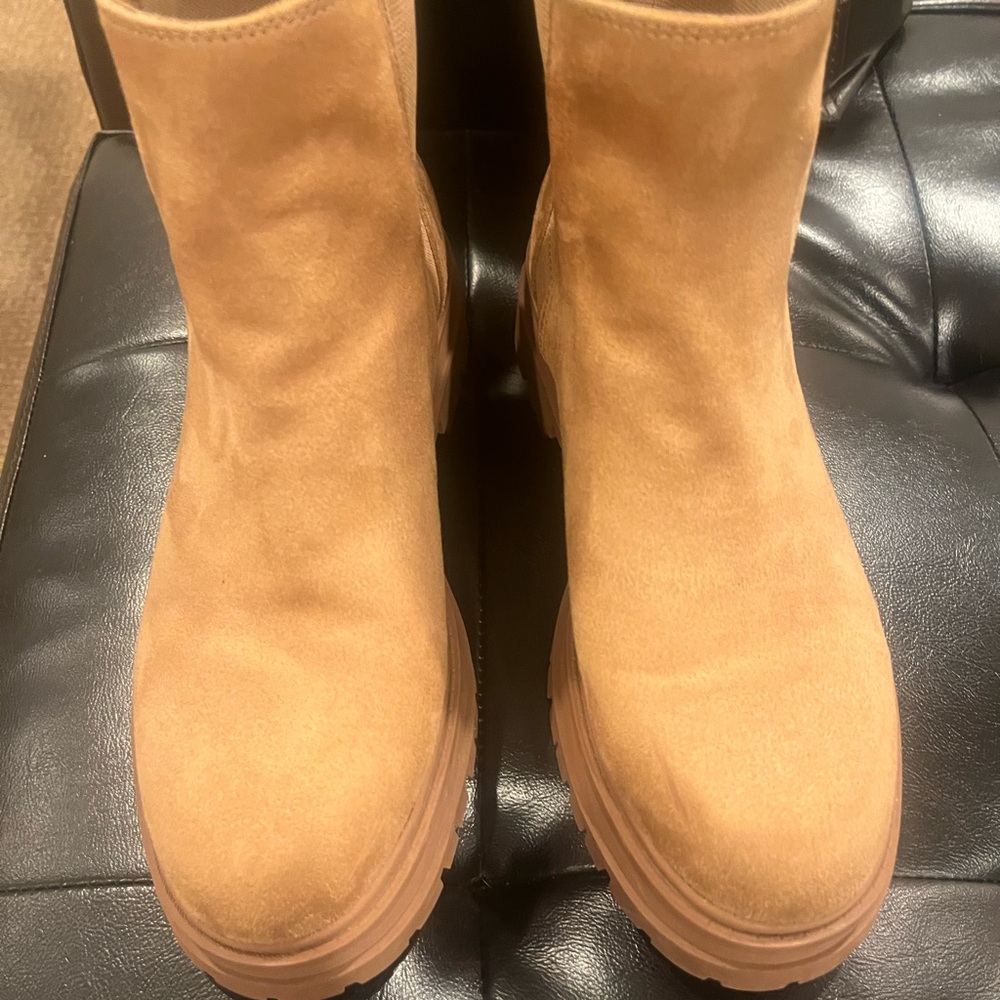 Nine West Chelsea lug boot